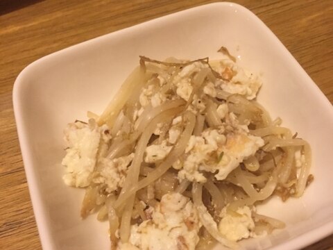 卵白とモヤシの炒め物